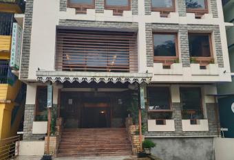 Hotel Bella Casa has Balcony rooms