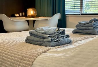 Residence Babette allows 18 year olds to book a room