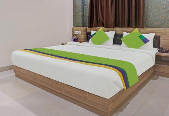 Treebo Trend Chocolate Inn allows 18 year olds to book a room