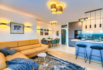 Apartman Eva, moderan stan u srcu Zagorja has Balcony rooms