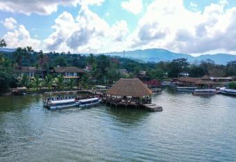 Las Hamacas Hotel has Balcony rooms