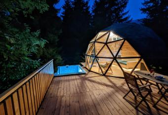 Seri has Balcony rooms