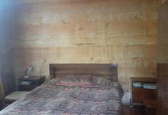 Lela s Hotel has Balcony rooms