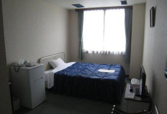 Okasan Hotel - Vacation STAY 77636v allows 18 year olds to book a room