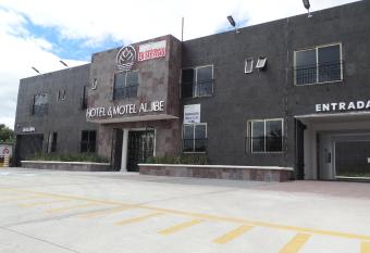 MOTEL & HOTEL ALJIBE has Balcony rooms