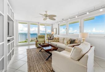 Santa Rosa Dunes 1061 has Balcony rooms