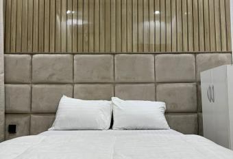 Jameson court allows 18 year olds to book a room