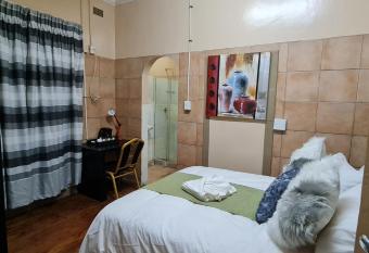 My House Guest House has Smoking/Balcony rooms