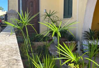 Monte Cuccu Bed & Breakfast has Balcony rooms