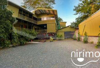 Nirimo Hostel and Studios has Balcony rooms