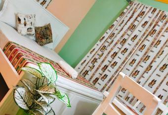 Phee home allows 18 year olds to book a room