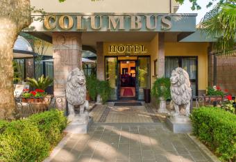 Hotel Columbus sul Lago has Balcony rooms