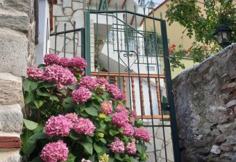 Mini Room in Old Town allows 18 year olds to book a room