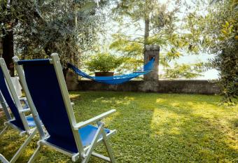 Lake experience! has Balcony rooms