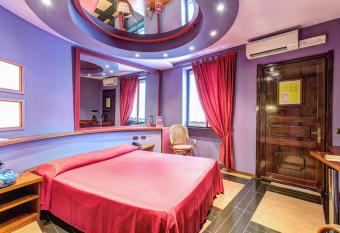 Motel Hotel Charlie allows 18 year olds to book a room