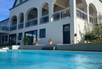 Villa Blue Lodge has Balcony rooms