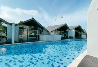 Armada Villa by The Lavana allows 18 year olds to book a room