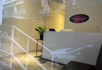 Cozy rooms Asoke has Balcony rooms