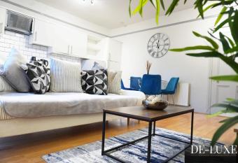 Big Luxury Town house Near Southampton City Centre allows 18 year olds to book a room