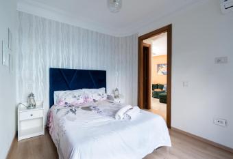 Jardin de Majorelle location journali  re Casablanca allows 18 year olds to book a room