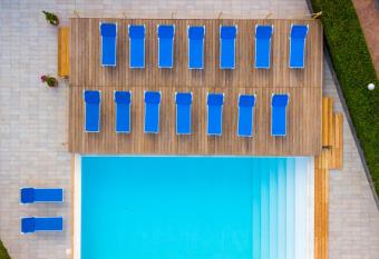 ZAHRA AGRITURISMO has Balcony rooms