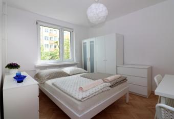 AAPARTAMENT allows 18 year olds to book a room