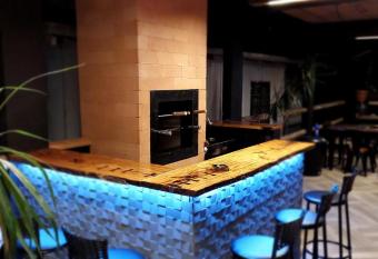 Studio 53 allows 18 year olds to book a room