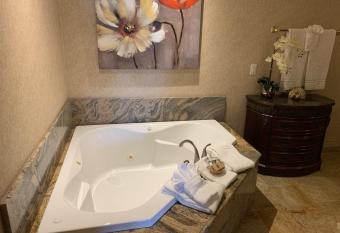 Churon Inn Winery has Balcony rooms