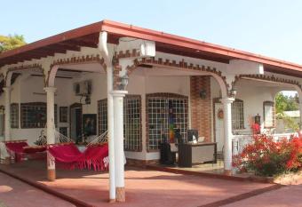 Dharma Casa Holistica has Balcony rooms