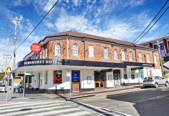 Penshurst Hotel has Balcony rooms