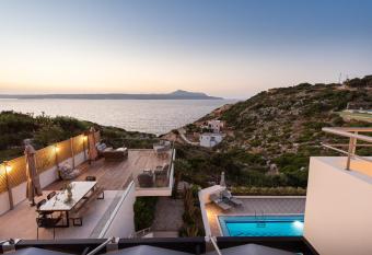 ELIDA -pool, billiard, views, 4min walk to the sea has Balcony rooms