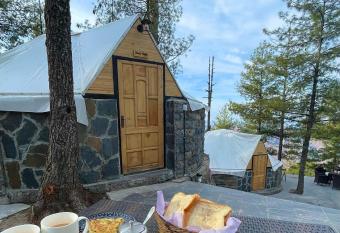Orangeloft Glamp Park has Balcony rooms