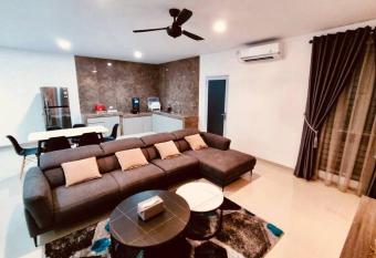 Binbaba Homestay has Balcony rooms