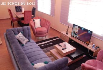 LES ECHOS DU BOIS has Balcony rooms