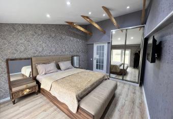 Luxurious Apartment has Balcony rooms