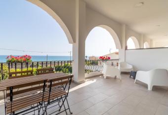 Appartamento Arance in Villa Archi has Balcony rooms