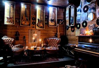 Pirola Music Ranch Guest House B&B allows 18 year olds to book a room