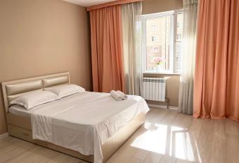 Tole bi Tay apartment 1 room near MEGA Alma-Ata has Balcony rooms
