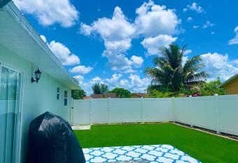 Beach Life has Balcony rooms