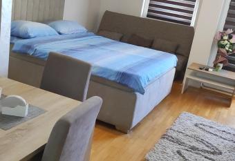 Stan na dan Valentina has Balcony rooms