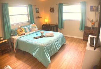 The Mall Beach Zen House allows 18 year olds to book a room