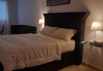 LK Apartamentos Amueblados allows 18 year olds to book a room