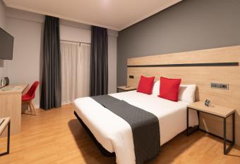 Alda Centro Zaragoza allows 18 year olds to book a room