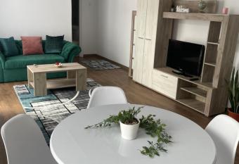 Apartament Adriana Ultracentral allows 18 year olds to book a room