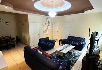 Apartamento en San Salvador has Balcony rooms