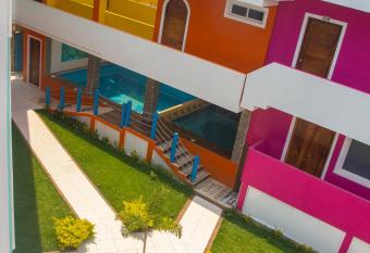 Hotel Happy Beach has Balcony rooms