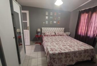   ah  s has Balcony rooms