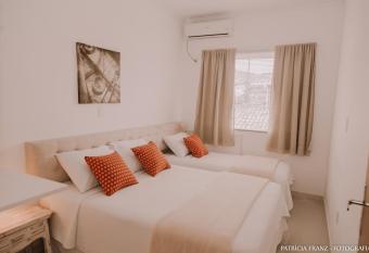 Pousada Villa D Ouro allows 18 year olds to book a room