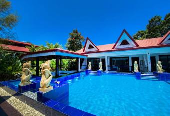 Carpe Diem Villas & Resort has Balcony rooms