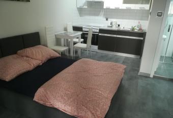 Viktoria allows 18 year olds to book a room